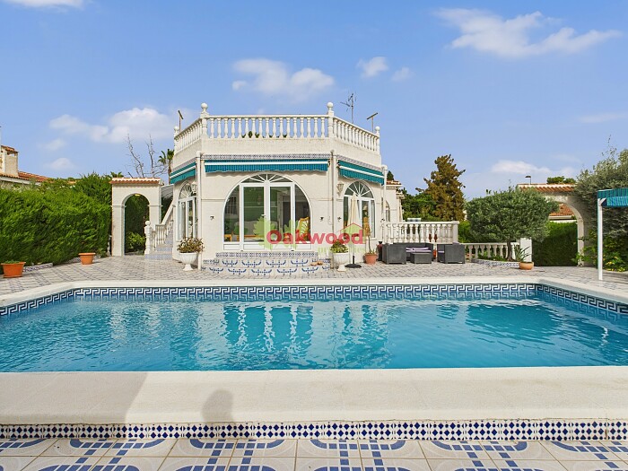 Chalet Independiente en Pinar de Campoverde