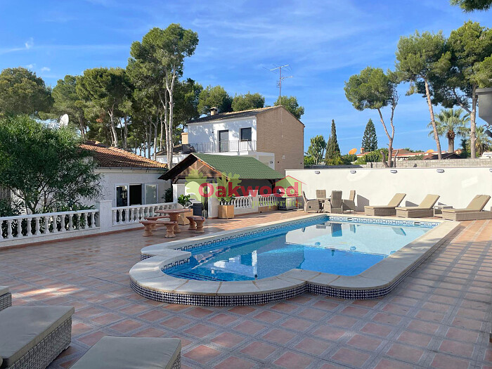 Chalet Independiente en Pinar de Campoverde