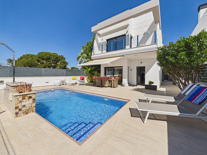 Chalet Independiente en Lo Romero Golf