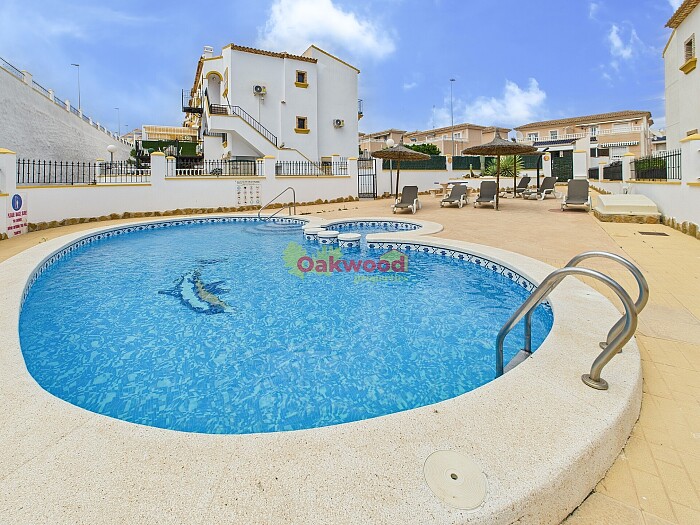 Apartamento en planta baja en Pinar de Campoverde